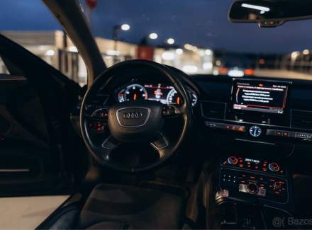 Audi - A8