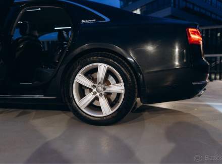 Audi - A8