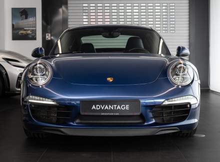 Porsche - 911