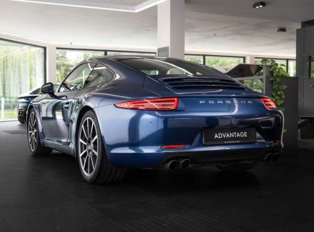Porsche - 911