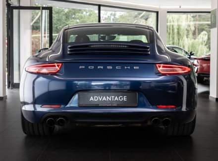 Porsche - 911