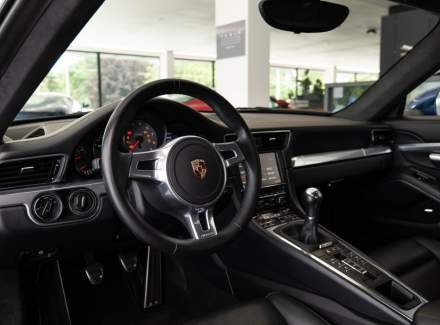 Porsche - 911