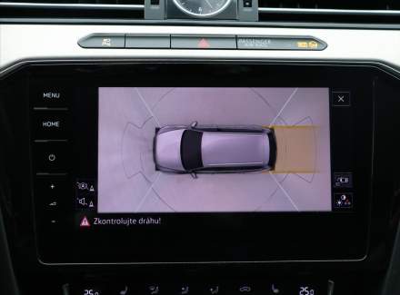 Volkswagen - Passat