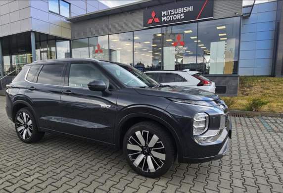 Mitsubishi - Outlander