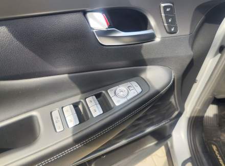 Hyundai - Santa FE