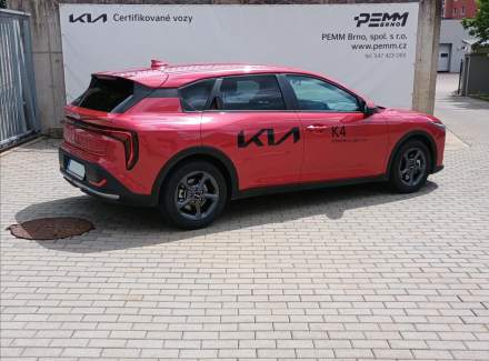 Kia - K4