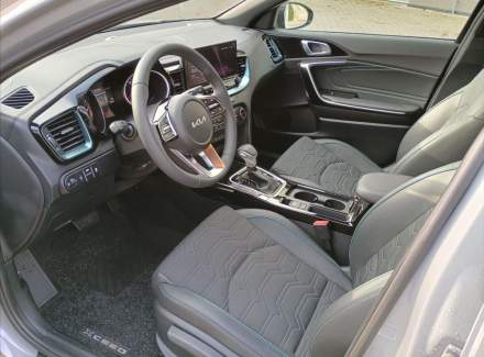 Kia - XCeed