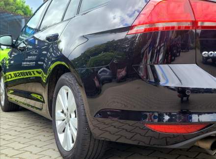 Volkswagen - Golf