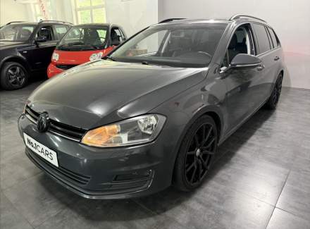 Volkswagen - Golf