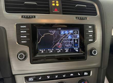Volkswagen - Golf