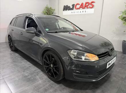 Volkswagen - Golf