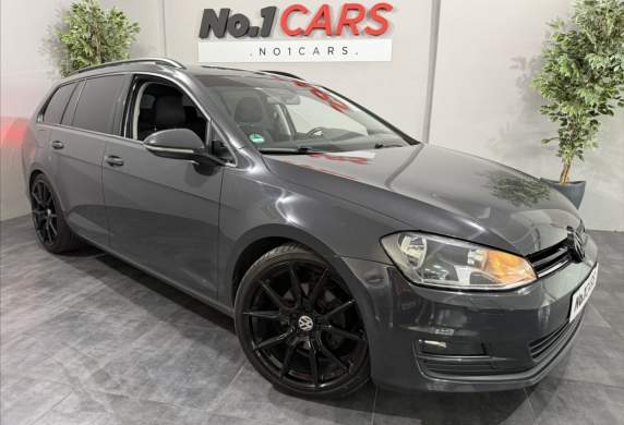 Volkswagen - Golf