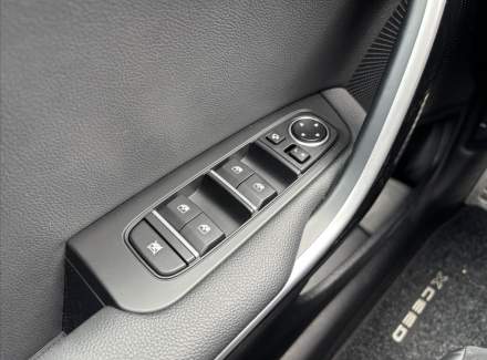 Kia - XCeed