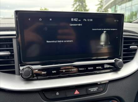 Kia - XCeed
