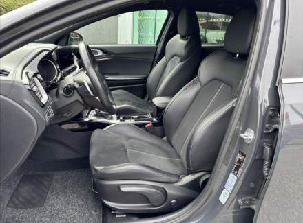Kia - XCeed