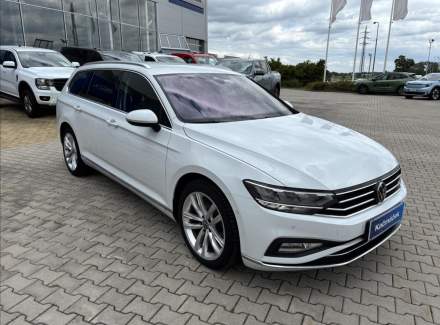 Volkswagen - Passat