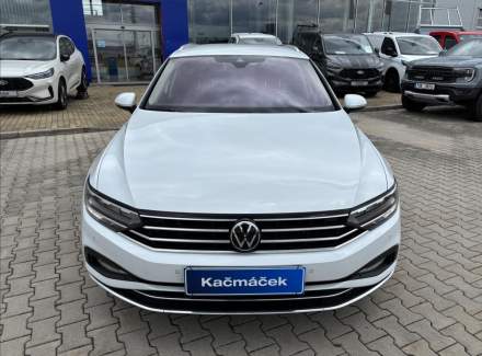 Volkswagen - Passat