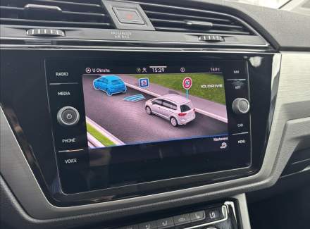 Volkswagen - Touran