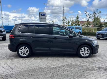 Volkswagen - Touran