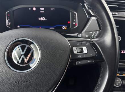 Volkswagen - Touran