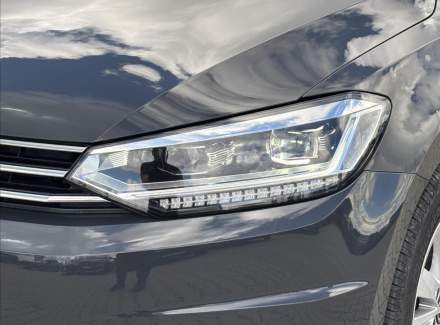 Volkswagen - Touran
