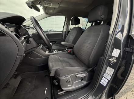 Volkswagen - Touran