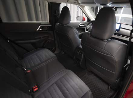 Mitsubishi - Outlander