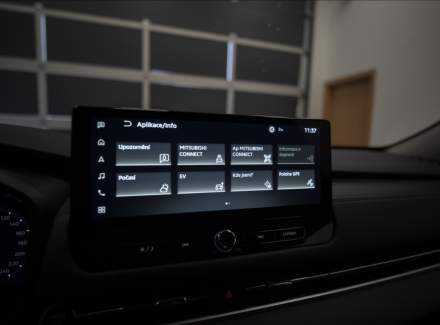 Mitsubishi - Outlander