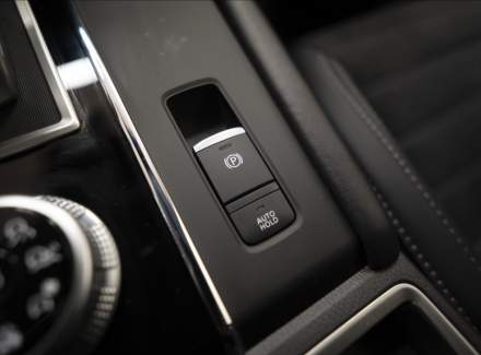 Mitsubishi - Outlander
