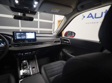 Mitsubishi - Outlander