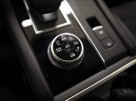 Mitsubishi - Outlander