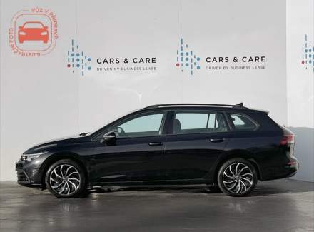 Volkswagen - Golf