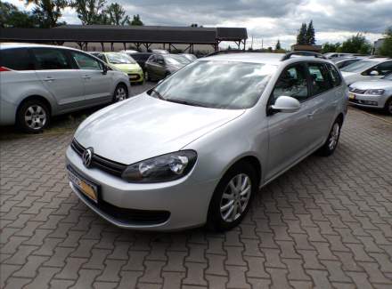 Volkswagen - Golf