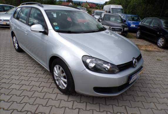 Volkswagen - Golf