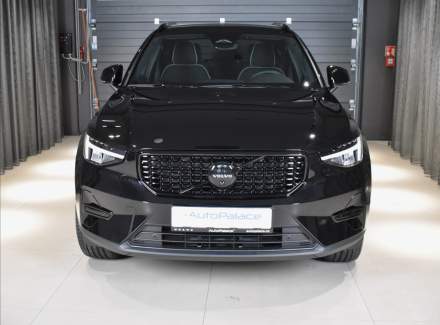 Volvo - XC40