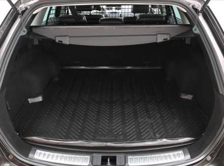Mazda - 6