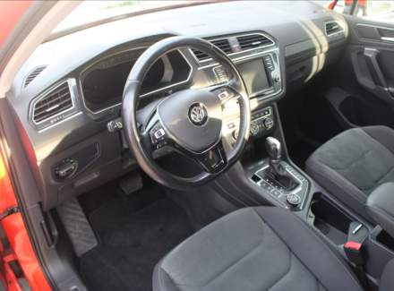 Volkswagen - Tiguan