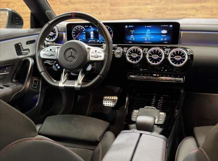 Mercedes-Benz - CLA
