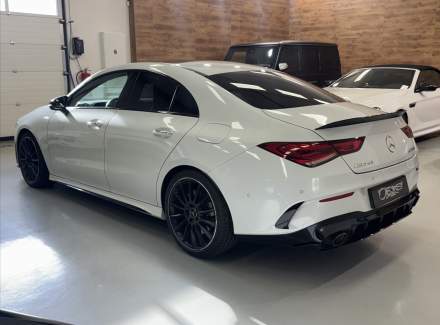 Mercedes-Benz - CLA