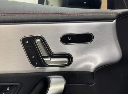 Mercedes-Benz - CLA