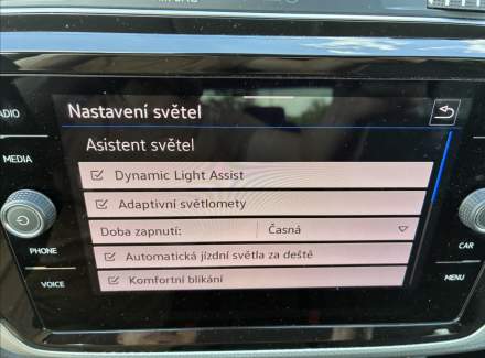 Volkswagen - Touran