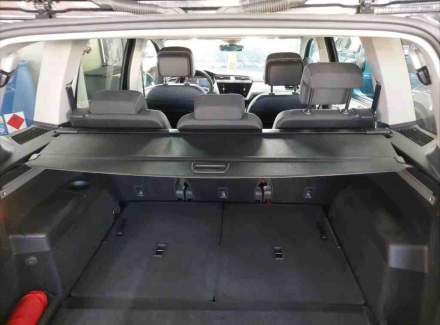 Volkswagen - Touran