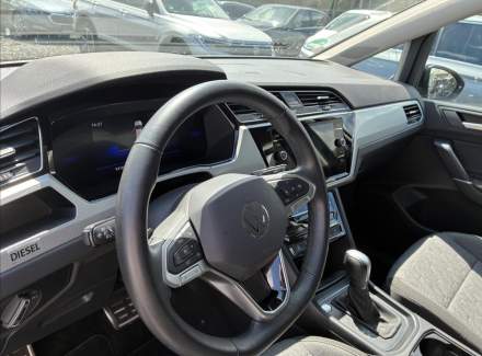 Volkswagen - Touran