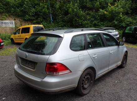 Volkswagen - Golf
