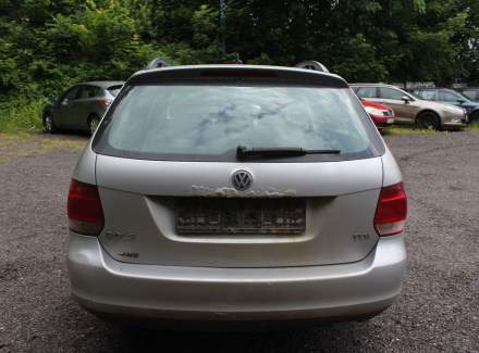 Volkswagen - Golf