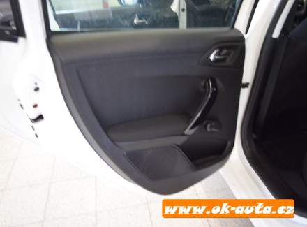 Peugeot - 208