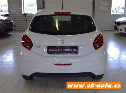 Peugeot - 208