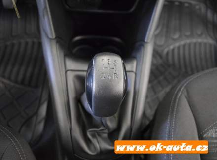 Peugeot - 208