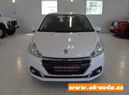 Peugeot - 208