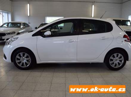 Peugeot - 208